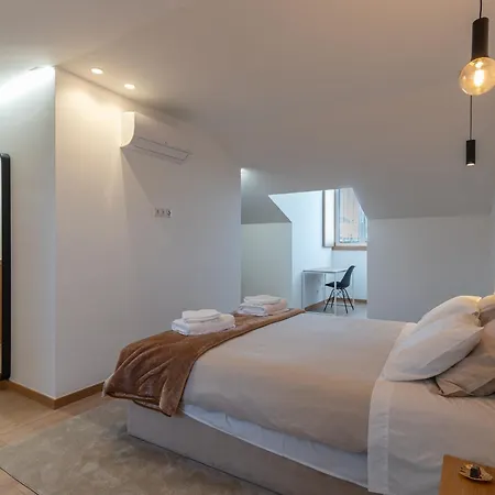 Direita House 131 Daire